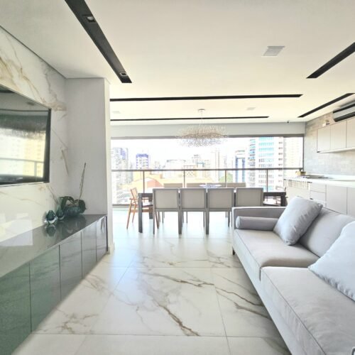2. Living (2)